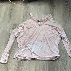 Express cut off the shoulder long sleeve